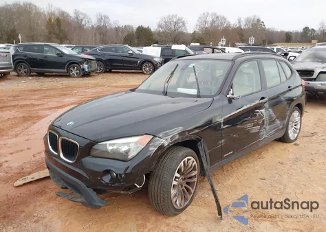2013 BMW X1 xDrive28I z USA, uszkodzony, nr VIN WBAVL1C53DVR82882